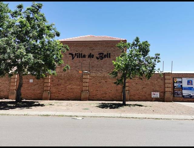 1 BEDROOM APARTMENT FOR SALE IN DASSIE RAND